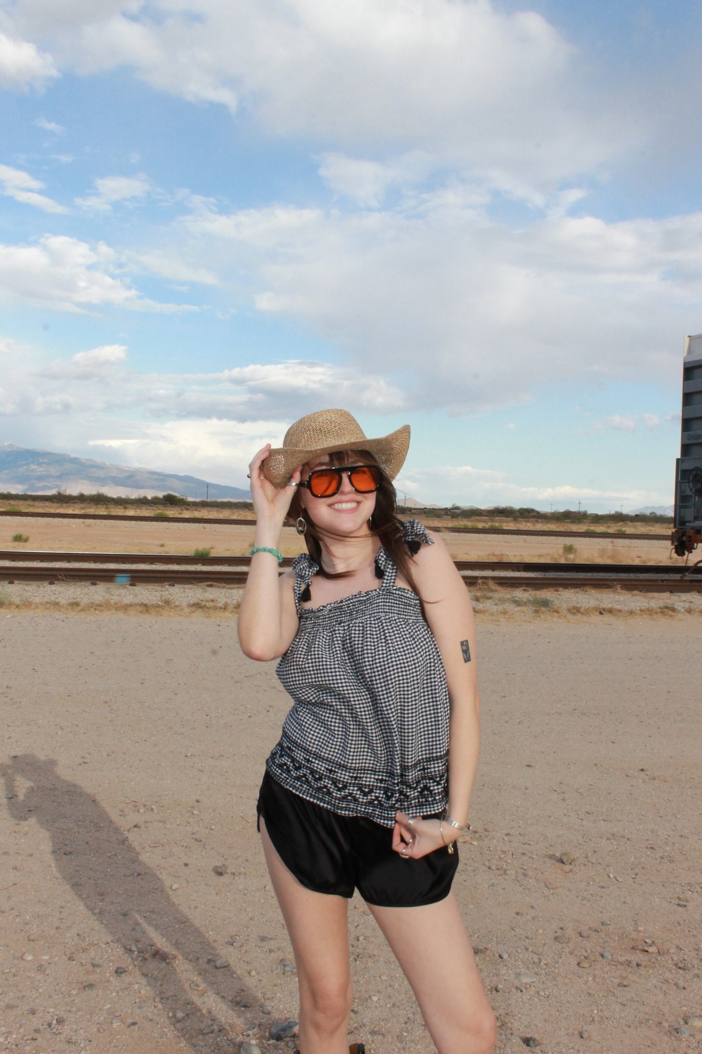 "wren" top