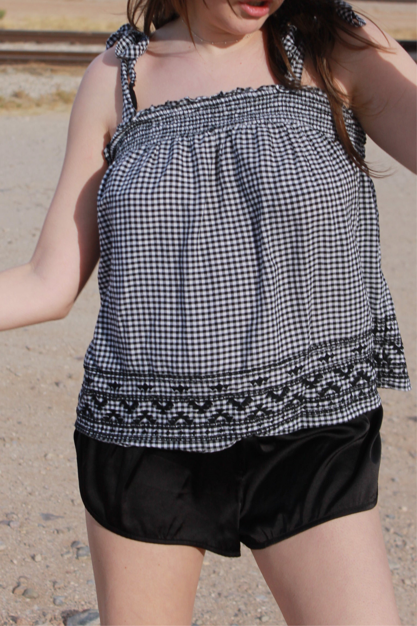 "wren" top