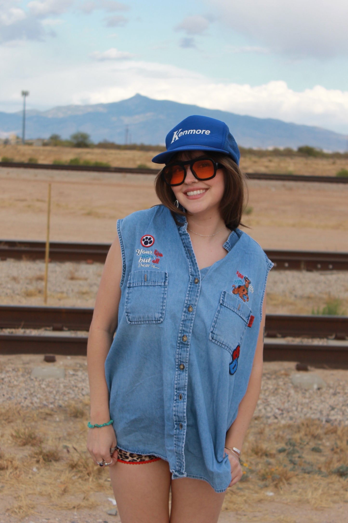 "ruh roh" vest