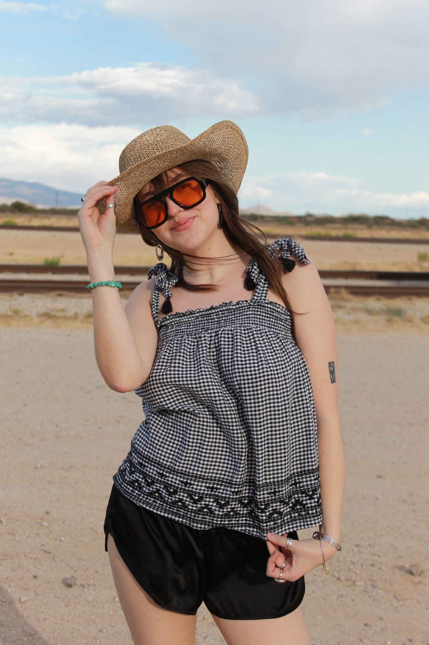 "wren" top