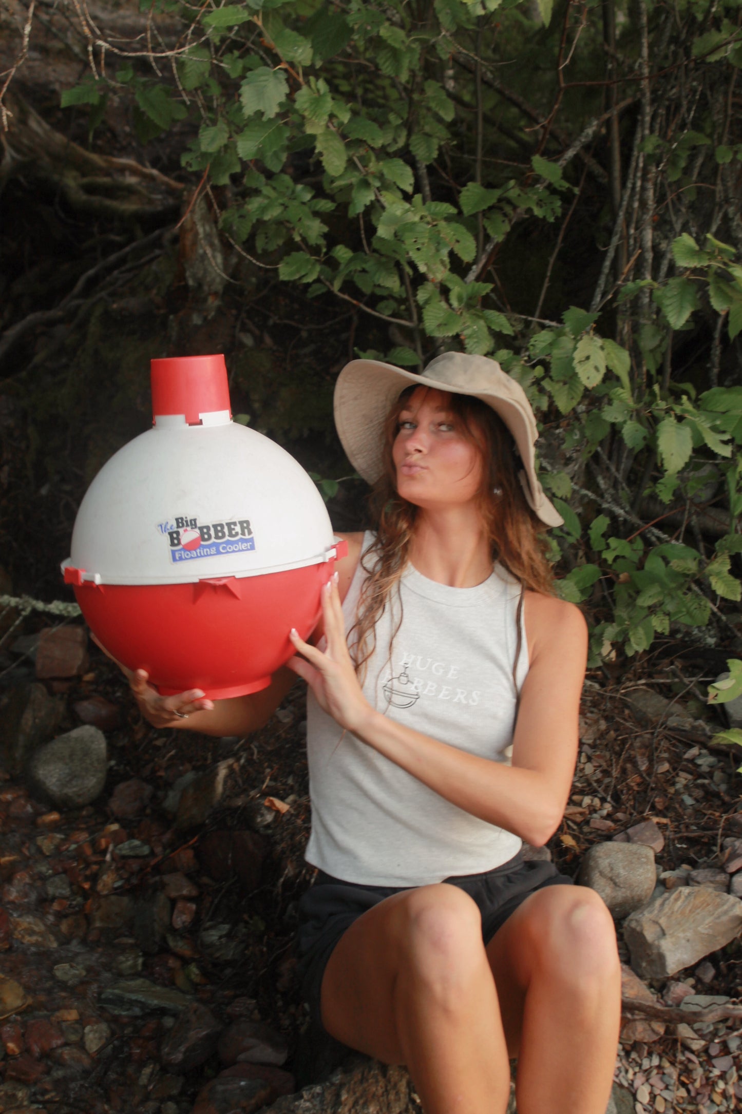 “huge bobbers” og tank