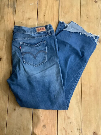 levi jeans