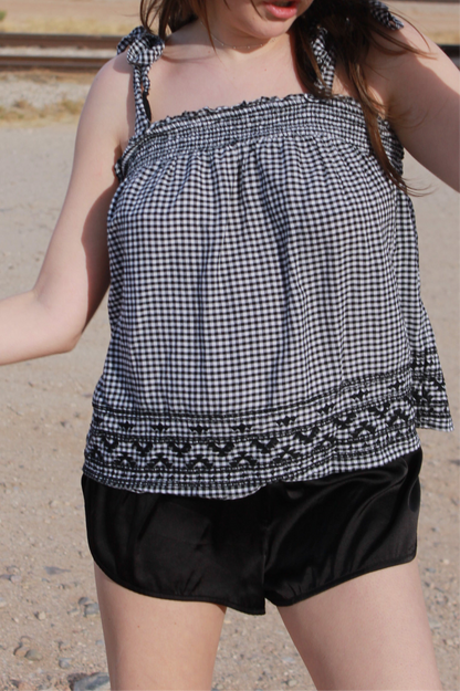 "wren" top