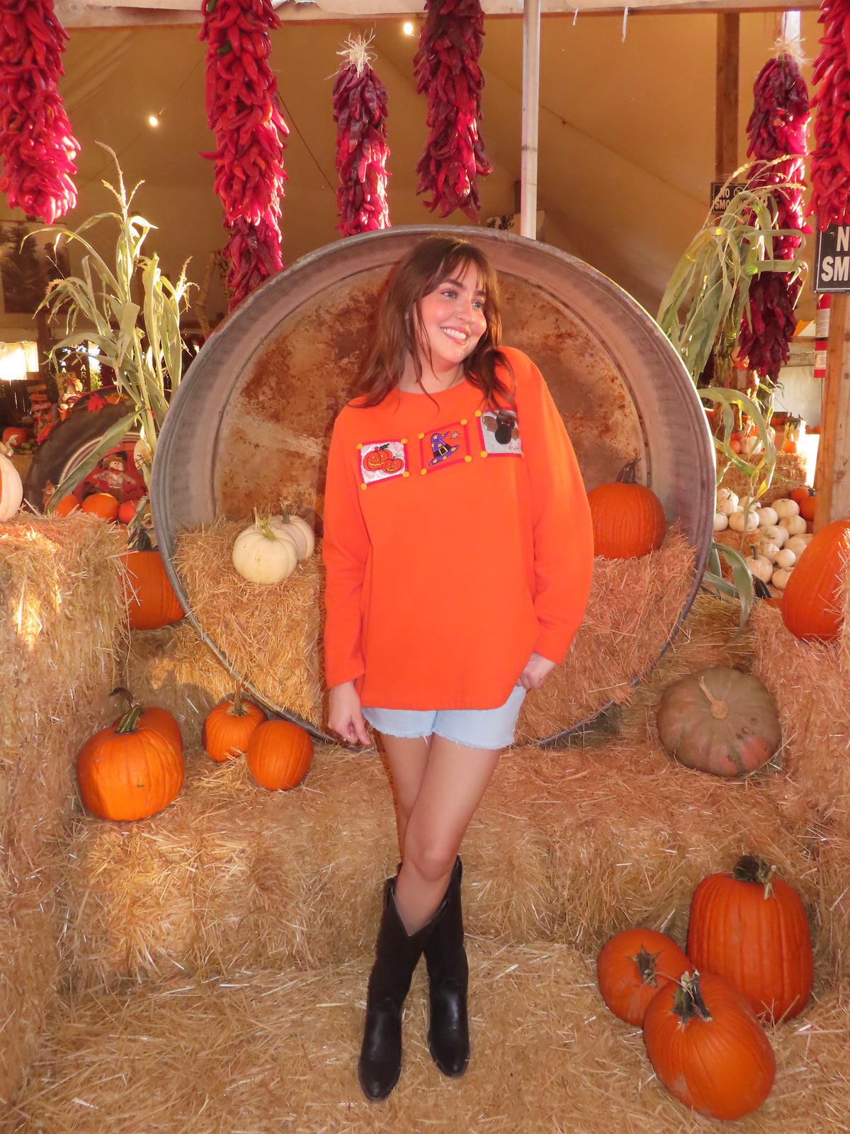 "spooky squared” pullover