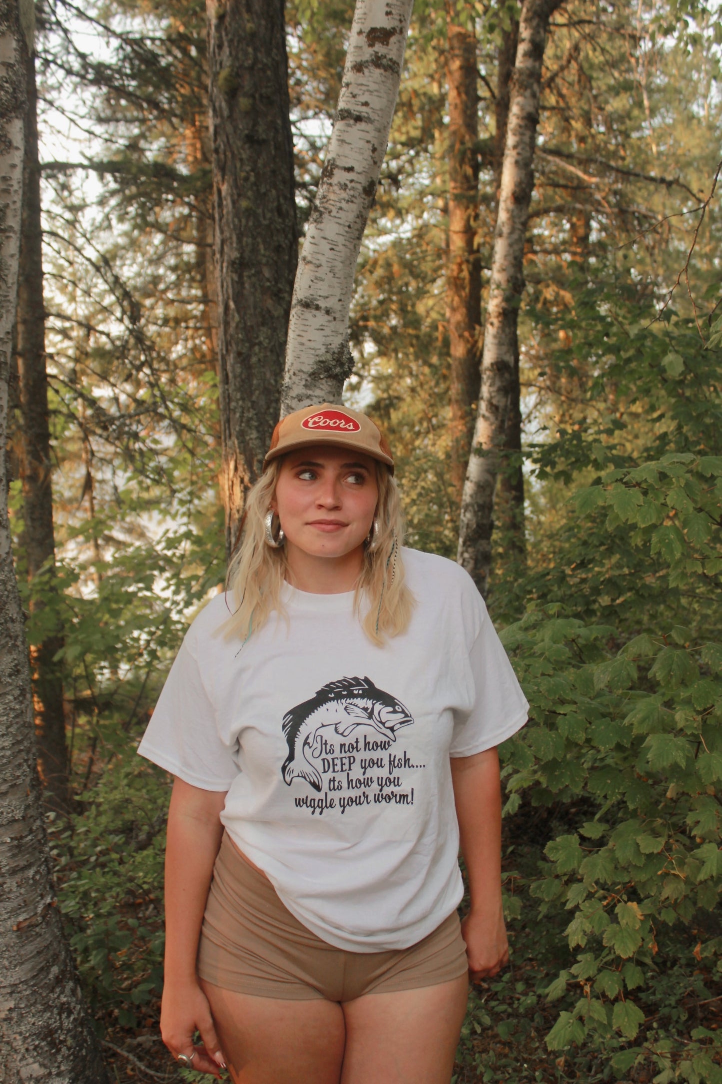 “wiggle worm” tee