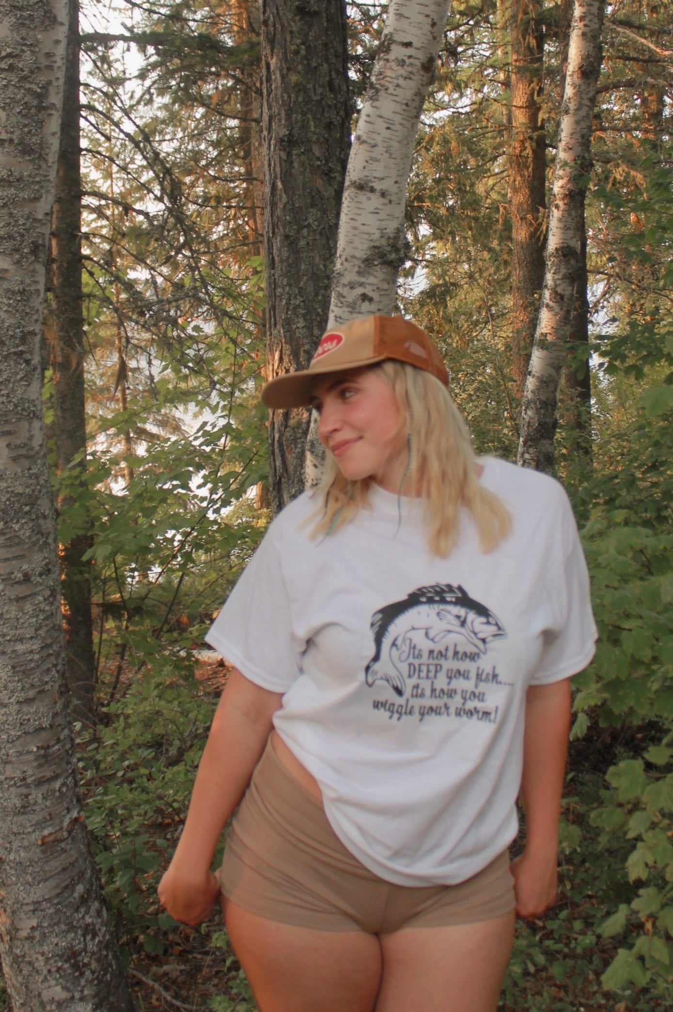 “wiggle worm” tee