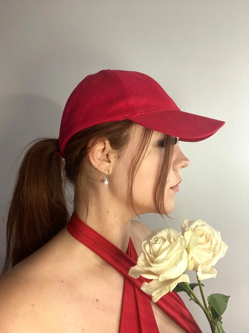 red baseball hat